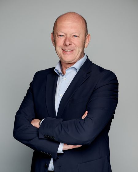 






  

Daniel Henneaux
  


