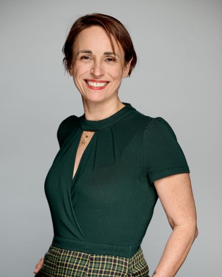 






  

Sylvie Guimin
  


