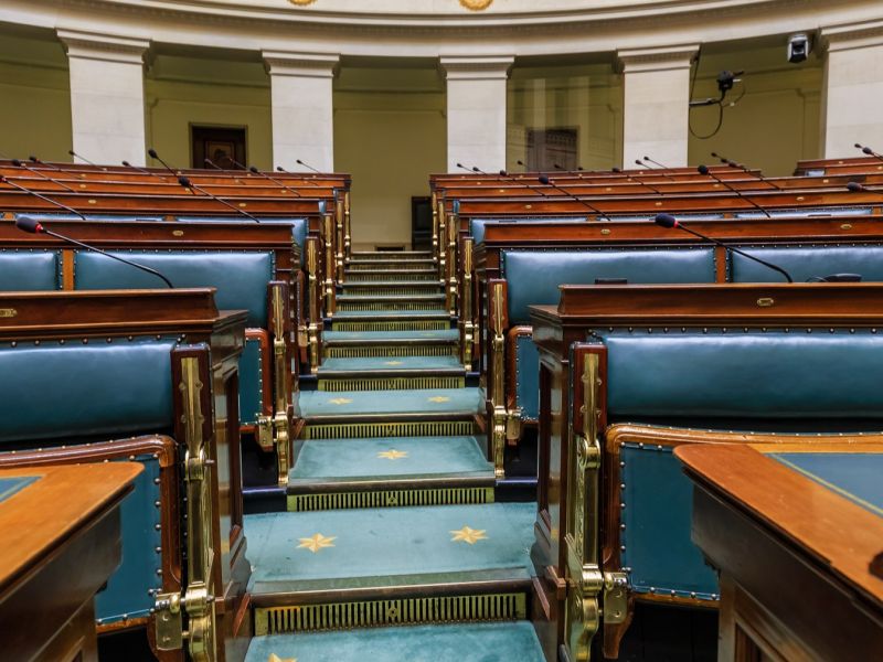 






  

Visites domiciliaires : le projet de loi en fin de parcours, AVOCATS.BE co-signe une carte blanche
  


